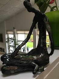 Pigeskulptur - Raku figur